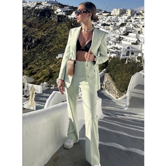 NWT ZARA FITTED BLAZER WITH GOLDEN BUTTONS LIGHT GREEN - Picture 14 of 16